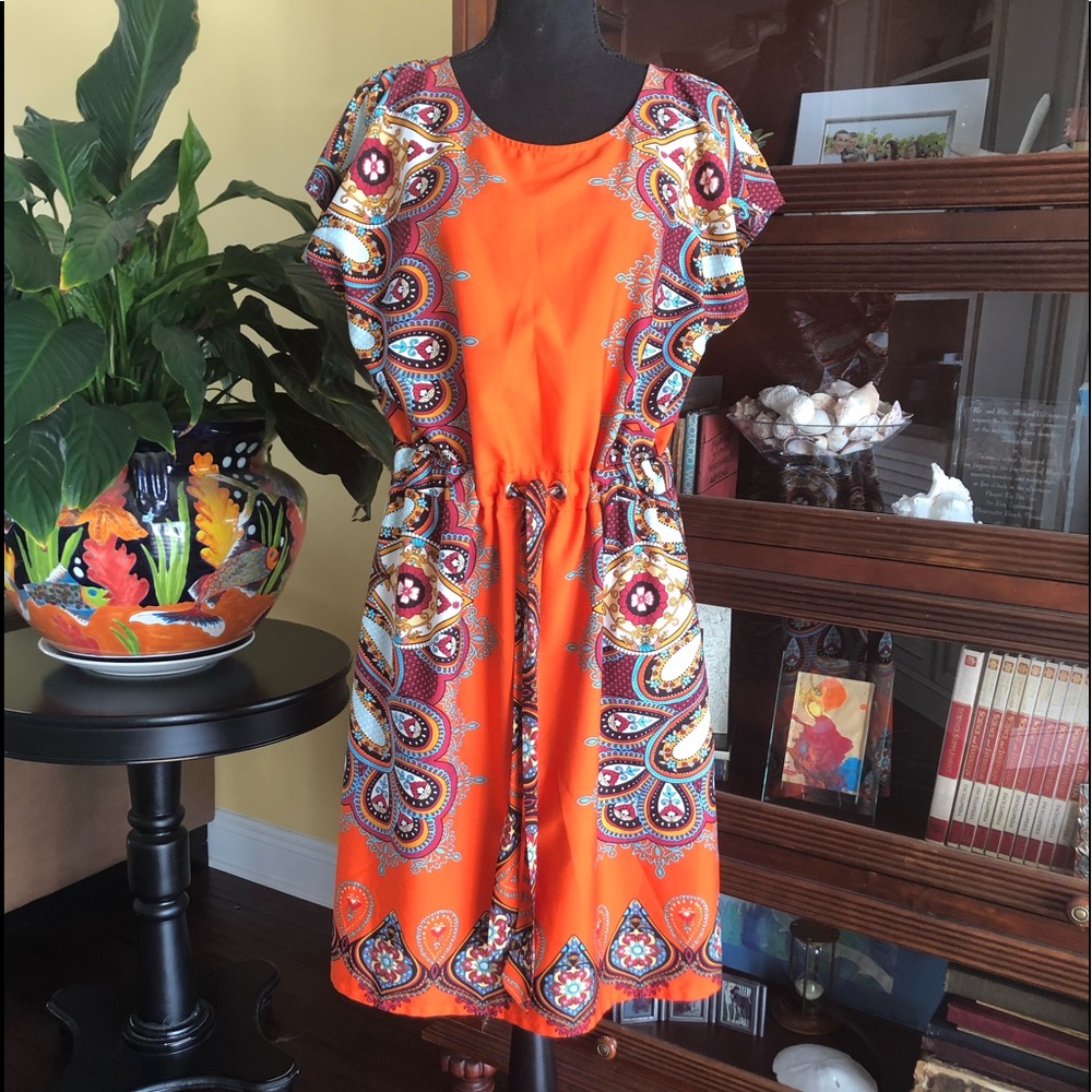 Fun IN Studio dress with tie waist - 12